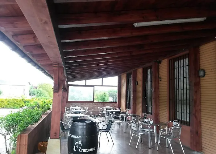 Bide-ondo Pensión Amorebieta - Etxano